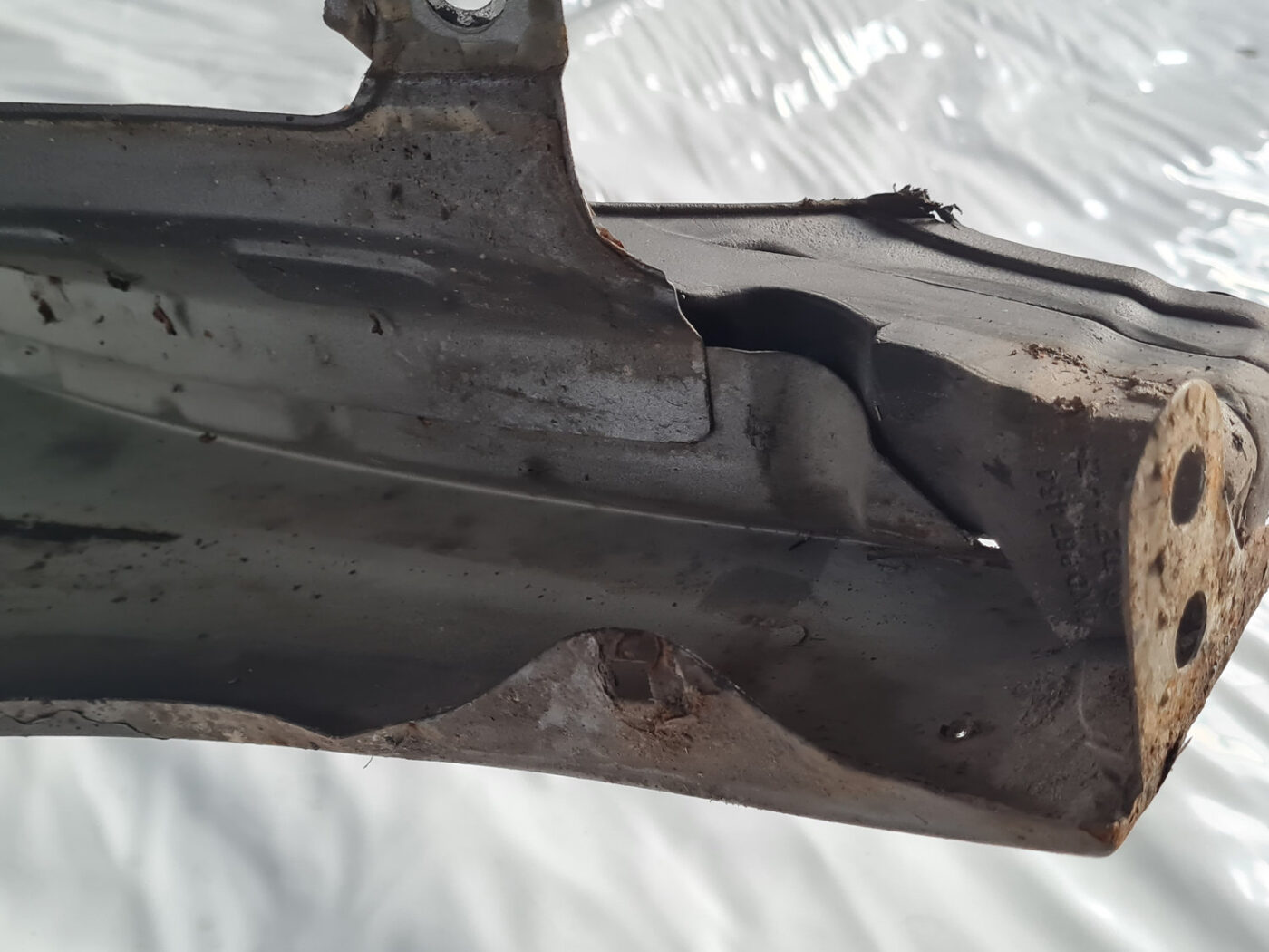 Priekšējais labais spārns priekš VW GOLF 6 2011 11 Priekšējais labais spārns priekš VW GOLF 6 2011