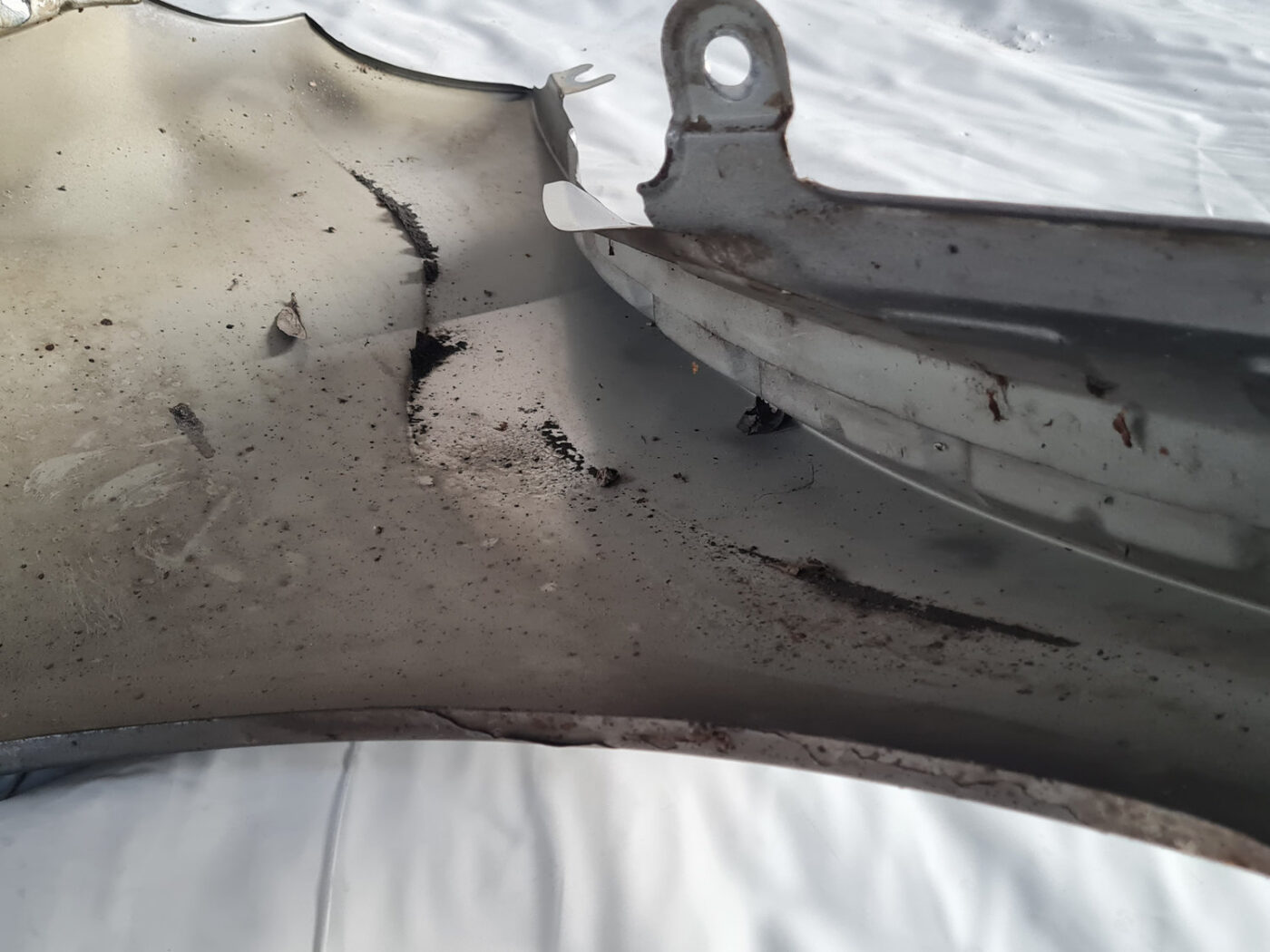 Priekšējais labais spārns priekš VW GOLF 6 2011 10 Priekšējais labais spārns priekš VW GOLF 6 2011