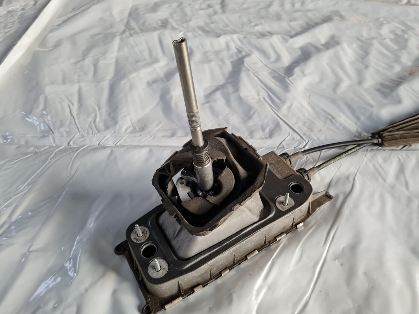 Ātrumu pārslēgšanas slēdzis priekš VW GOLF 6 2011 2 Ātrumu pārslēgšanas slēdzis priekš VW GOLF 6 2011