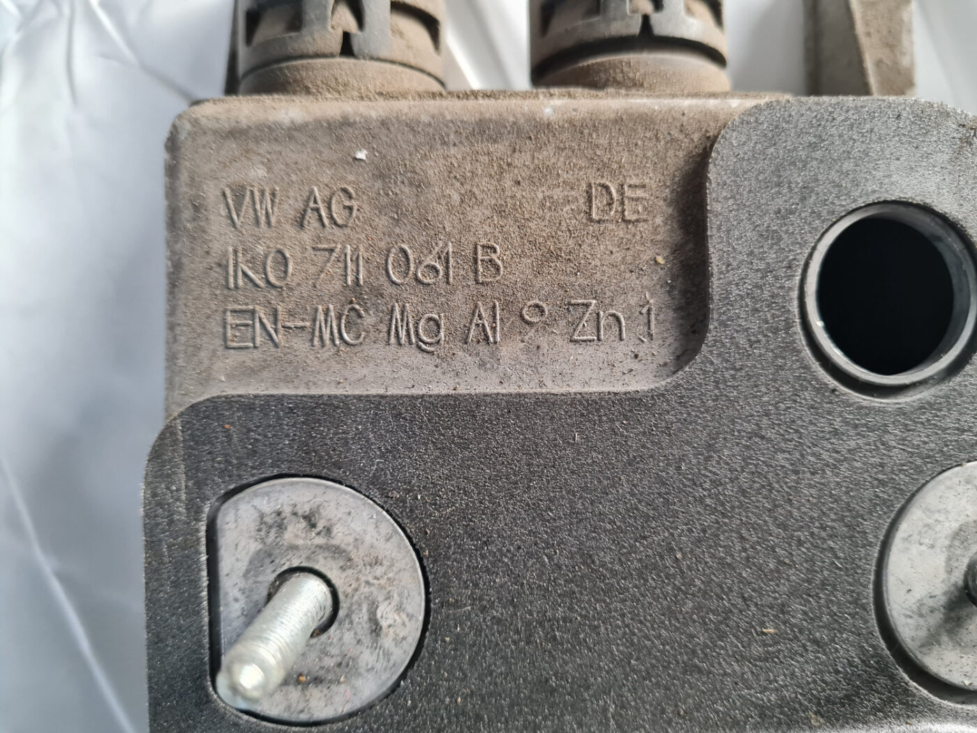 Ātrumu pārslēgšanas slēdzis priekš VW GOLF 6 2011 10 Ātrumu pārslēgšanas slēdzis priekš VW GOLF 6 2011