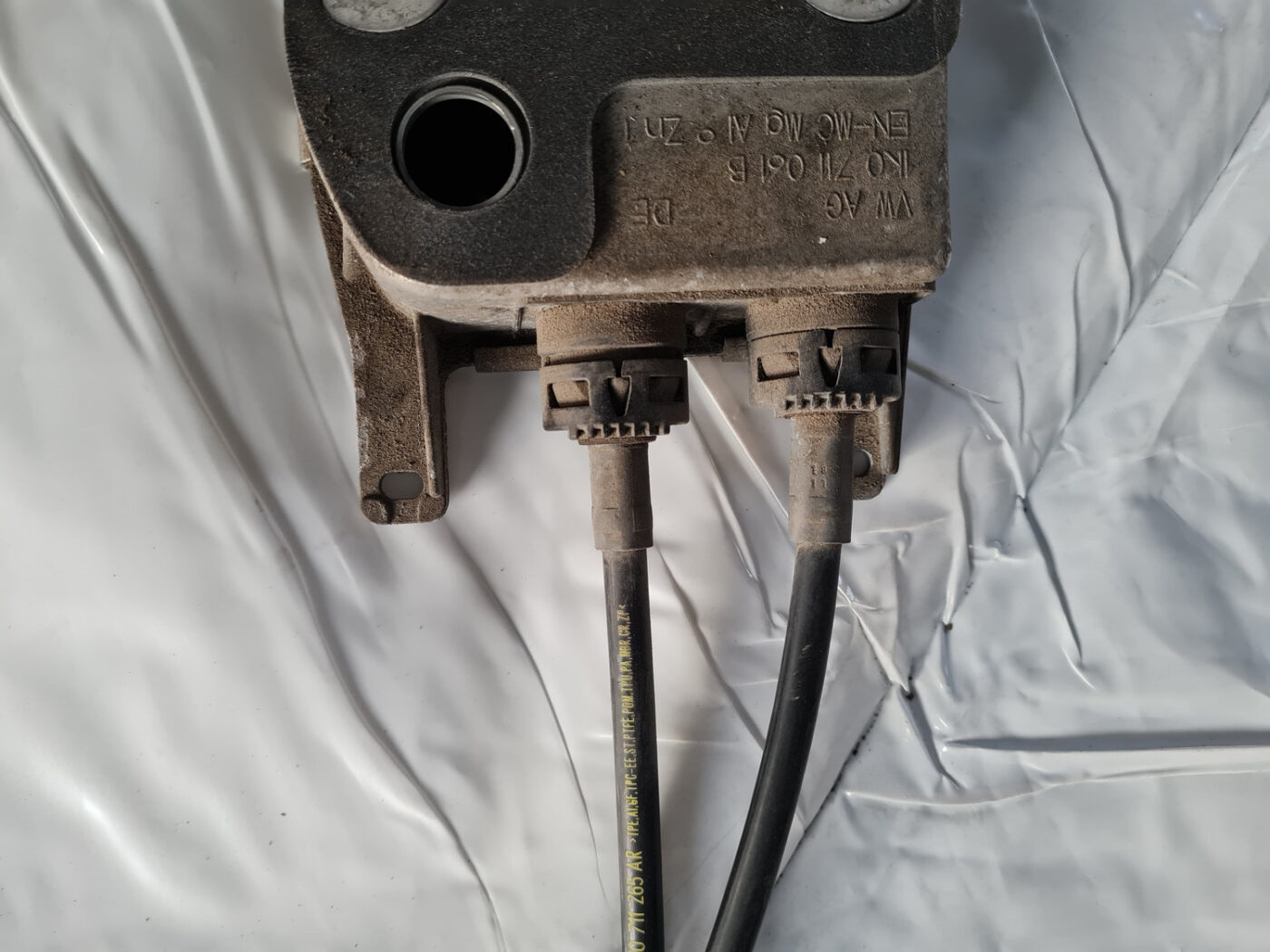 Ātrumu pārslēgšanas slēdzis priekš VW GOLF 6 2011 8 Ātrumu pārslēgšanas slēdzis priekš VW GOLF 6 2011