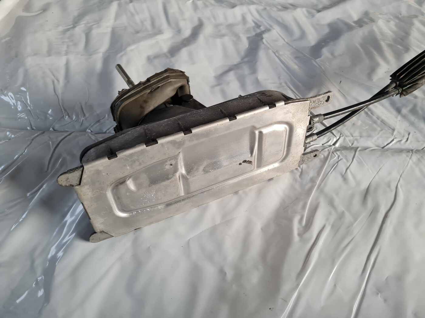 Ātrumu pārslēgšanas slēdzis priekš VW GOLF 6 2011 4 Ātrumu pārslēgšanas slēdzis priekš VW GOLF 6 2011