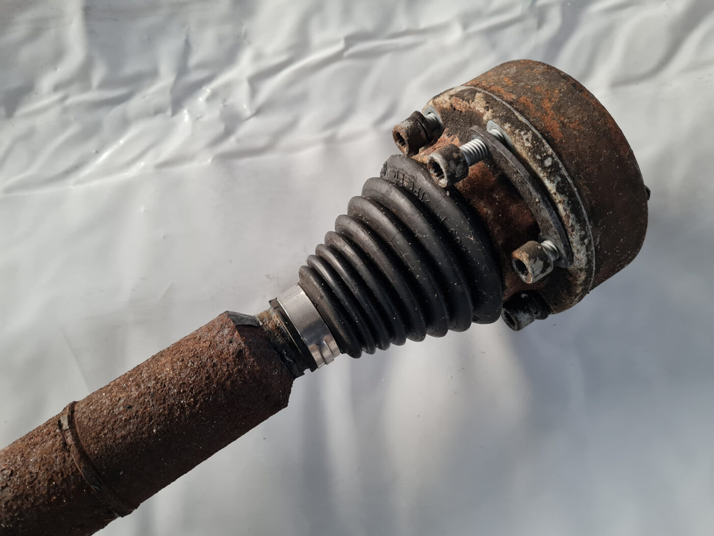 Pusass priekšēja labā priekš VW GOLF 6 2011 6 Pusass priekšēja labā priekš VW GOLF 6 2011