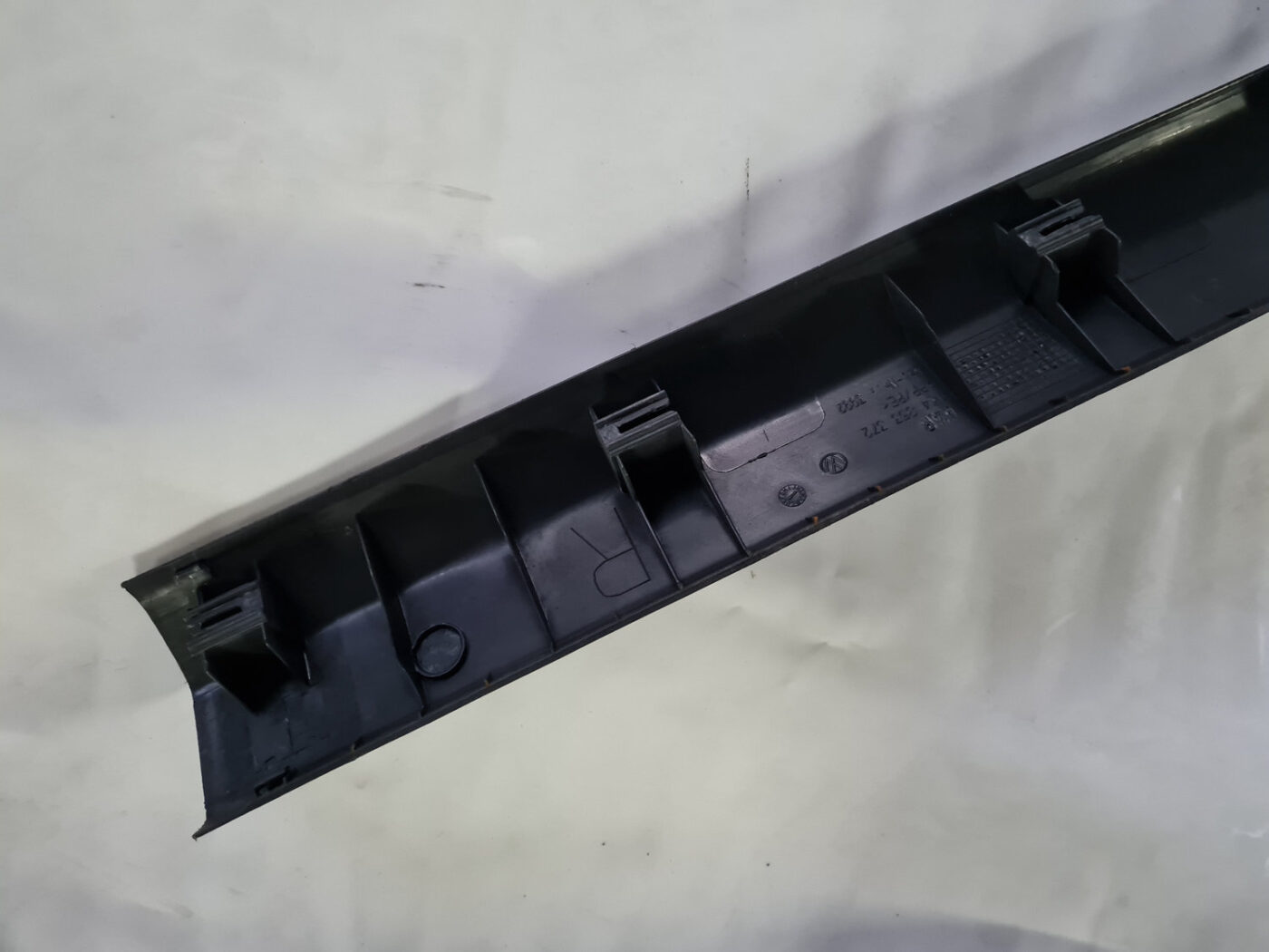 Sliekšņa laba uzlika priekš VW GOLF 6 2011 8 Sliekšņa laba uzlika priekš VW GOLF 6 2011