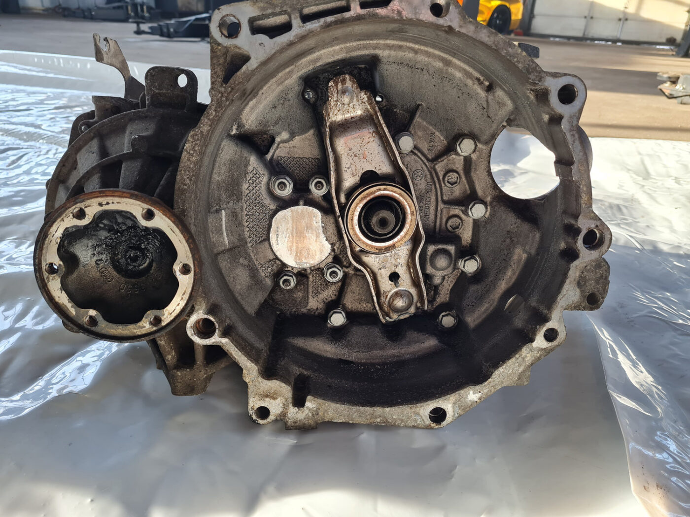 Mehāniska pārnesumkārba priekš VW GOLF 6 2011 14 Mehāniska pārnesumkārba priekš VW GOLF 6 2011