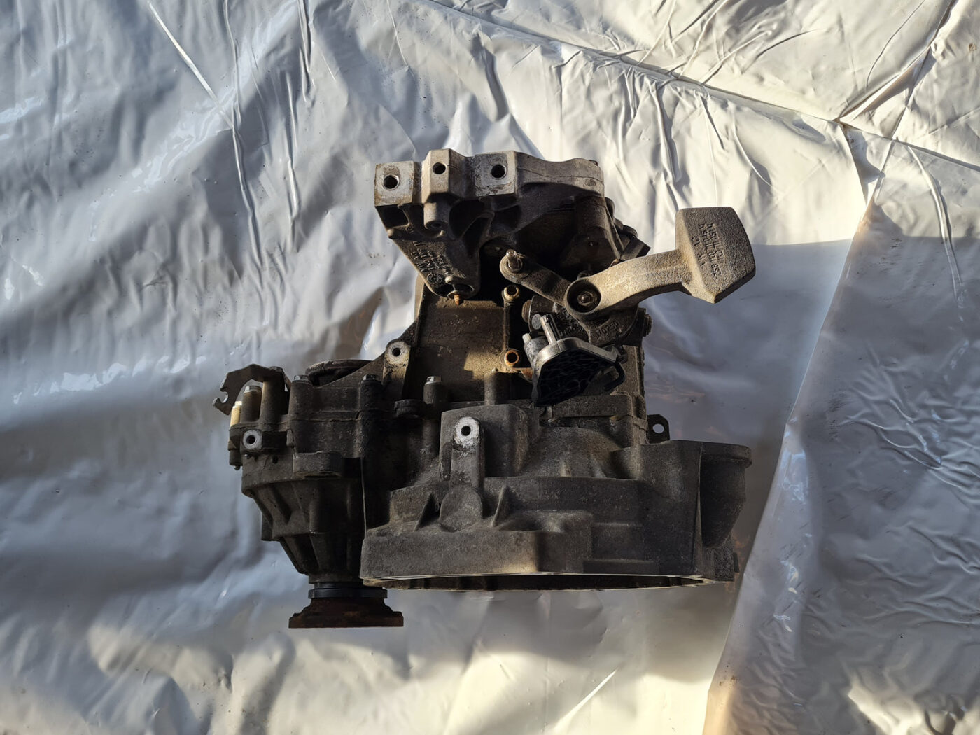 Mehāniska pārnesumkārba priekš VW GOLF 6 2011 12 Mehāniska pārnesumkārba priekš VW GOLF 6 2011